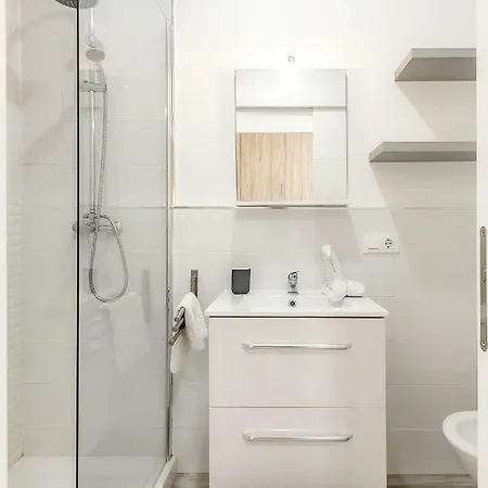 Island Village Heights Apartment *